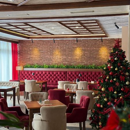 Motel M Vlasenica エクステリア 写真